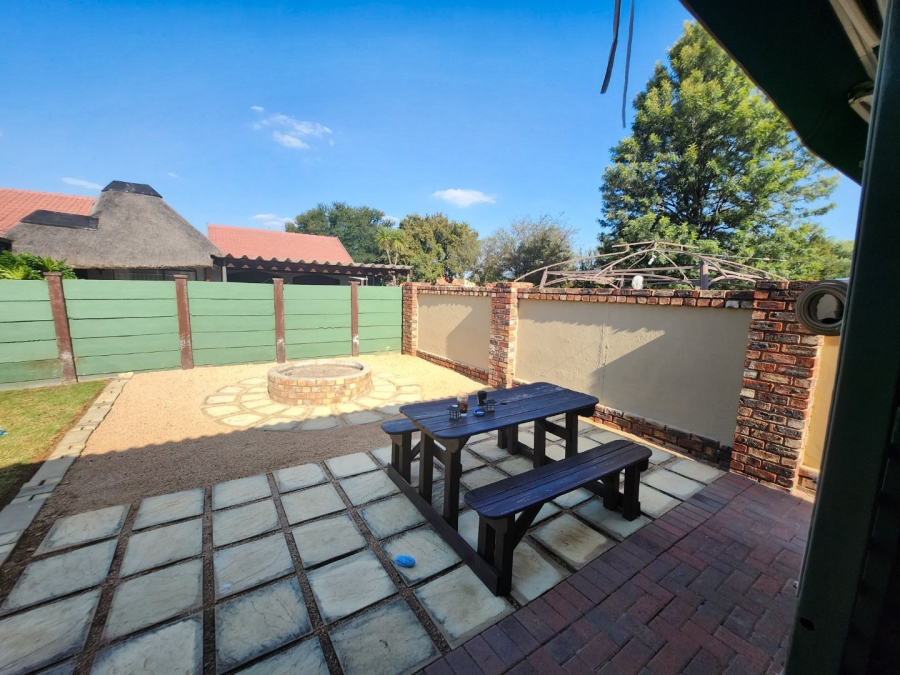3 Bedroom Property for Sale in La Hoff North West